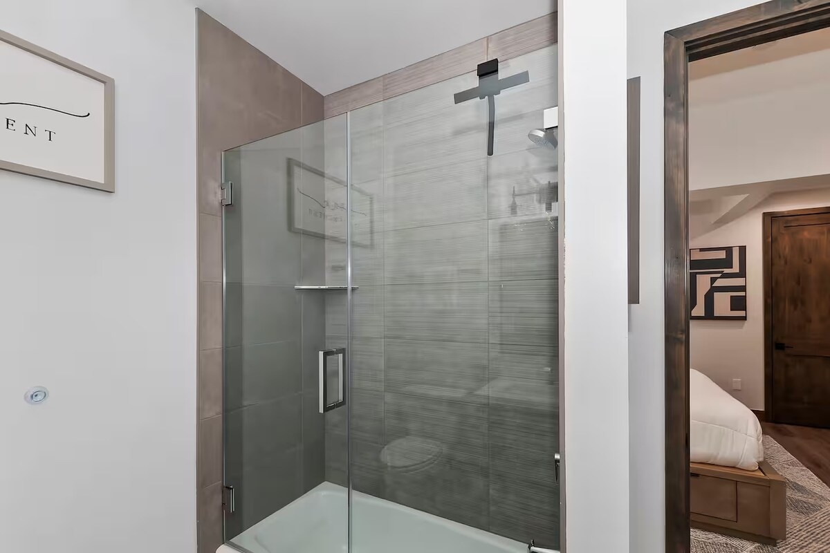 Summit A and B photo 30