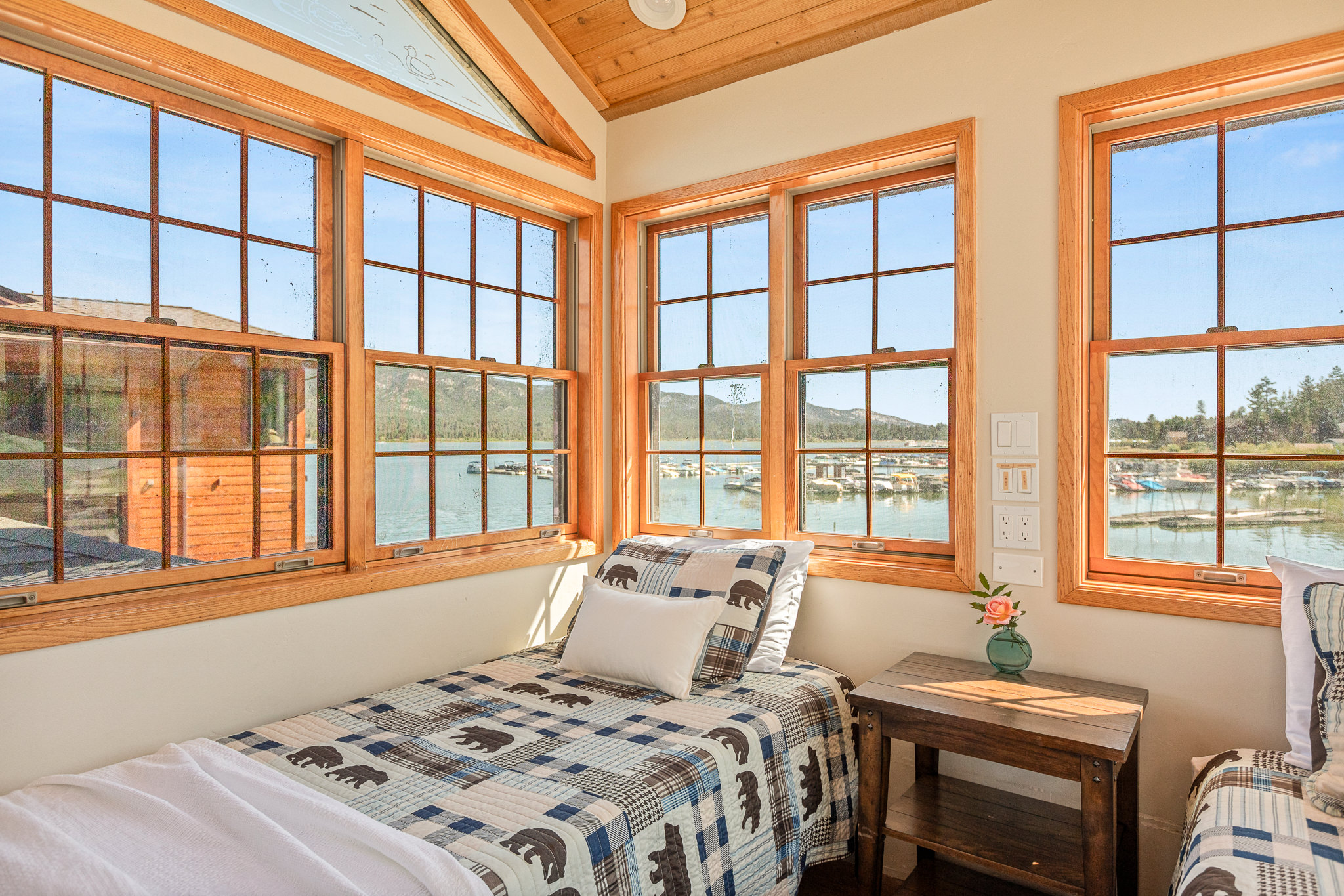 Lakehouse photo 46
